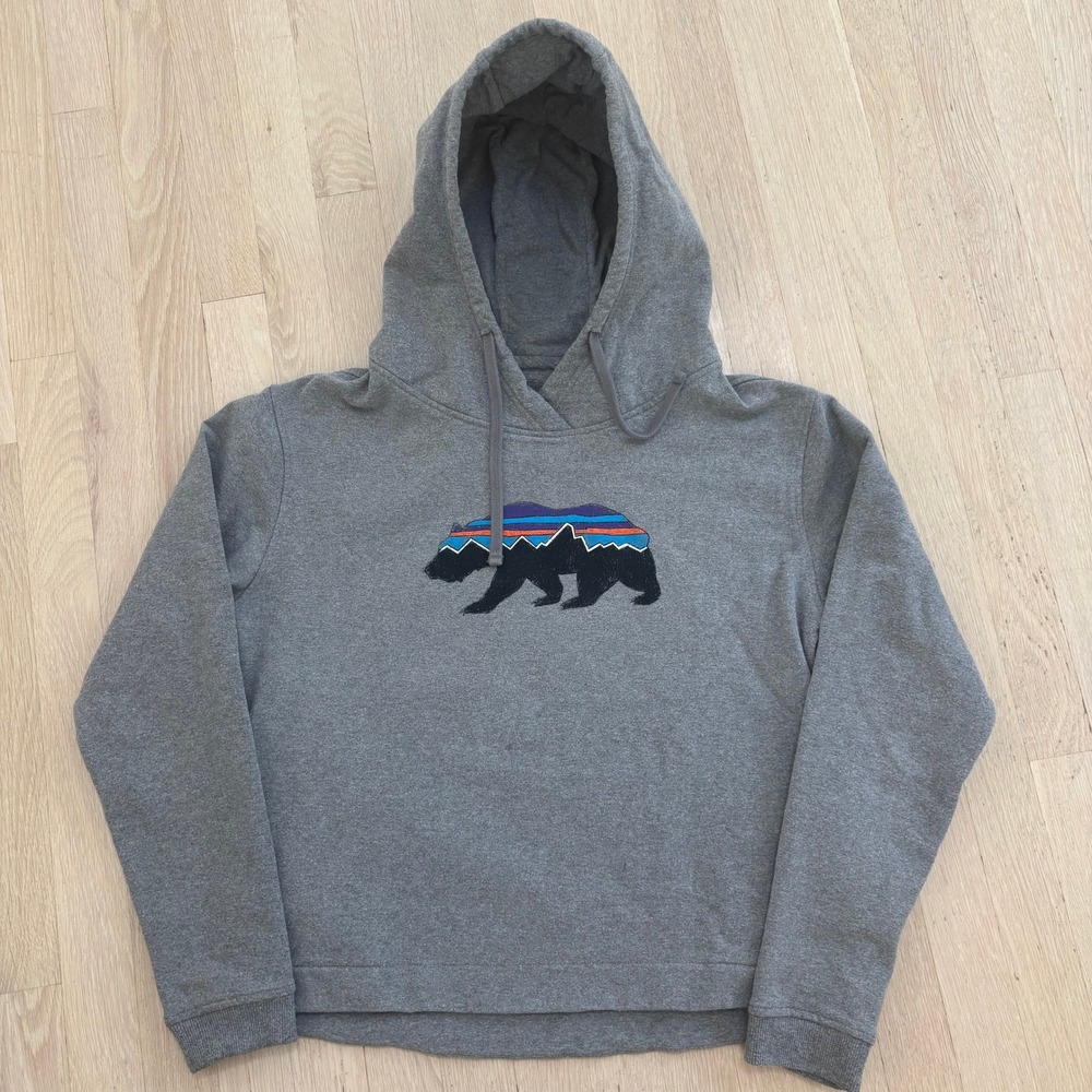 Patagonia Uprisal Hoody Womens Medium Grey Excellent Bear Graphic Sweatshirt